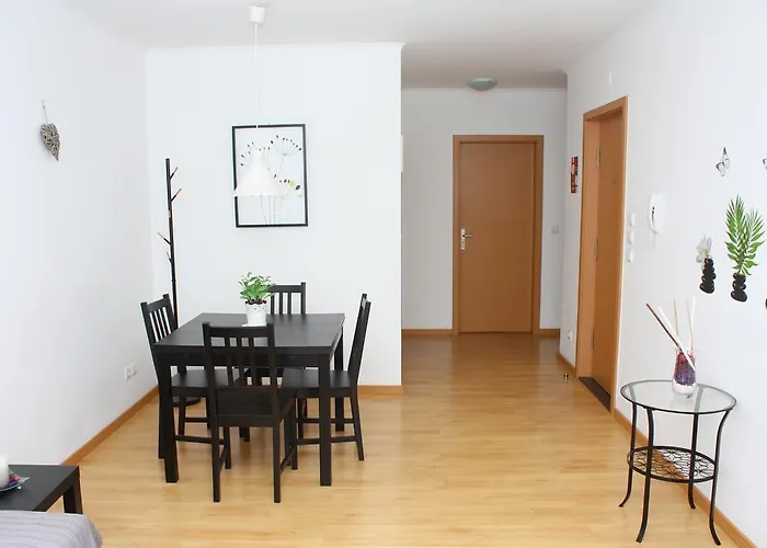 Mar E Serra * Πόντα Ντελγκάντα